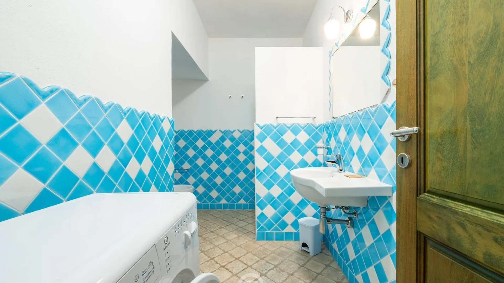 Alessandra Garden Hideaway Simius Italien